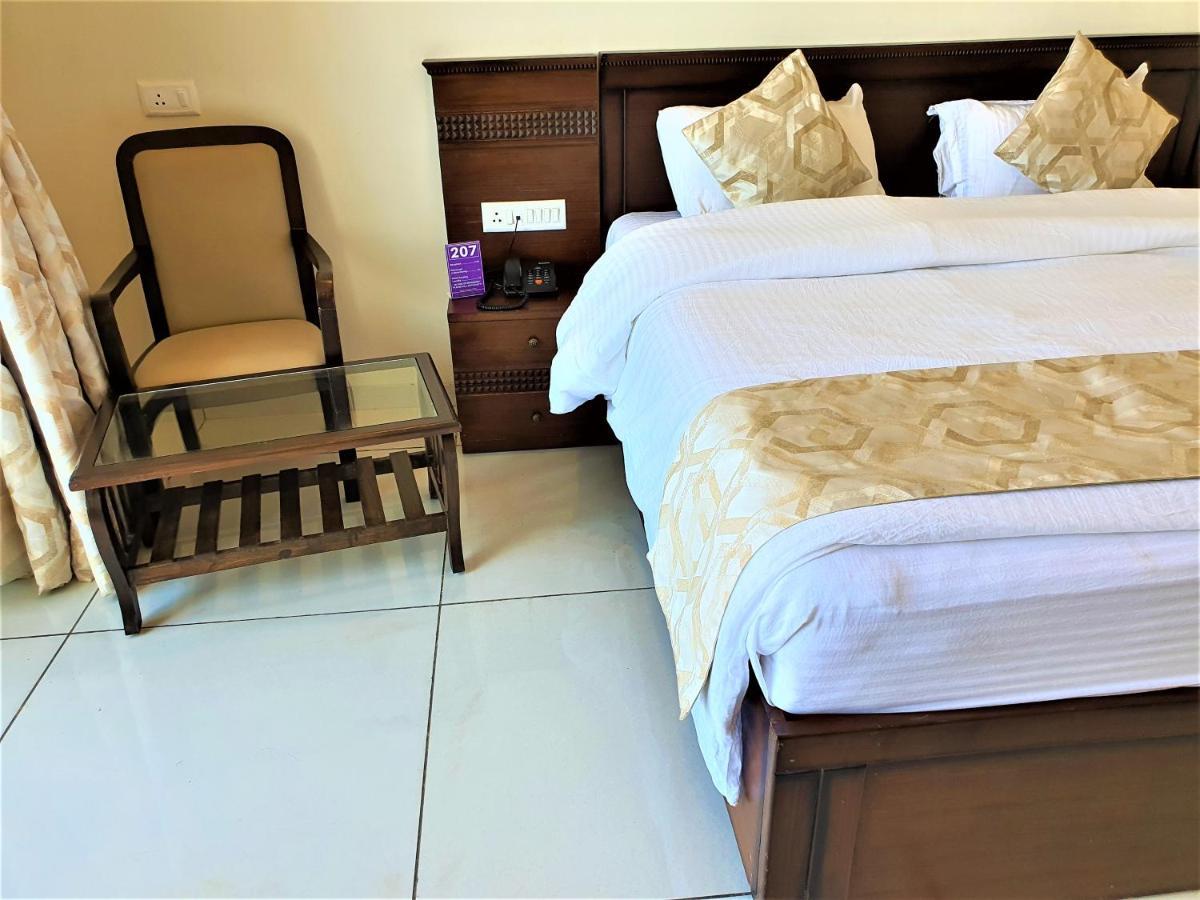 VITS Excellensea Karde Beach Dāpoli Exterior foto